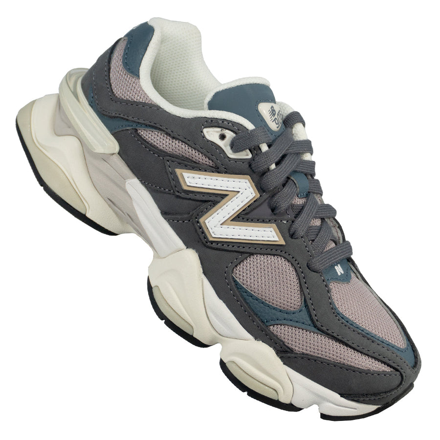 Tênis New Balance 9060 Unissex — Camadas de couro, sintético e tecido
