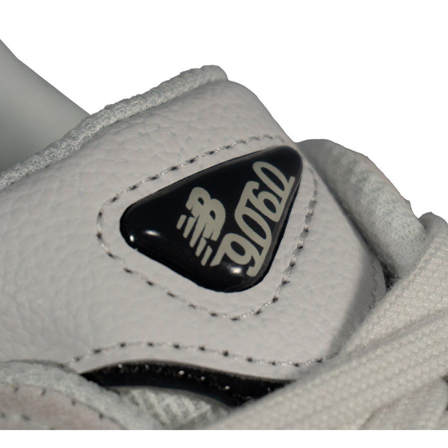 Tênis New Balance 9060 Unissex — Joia do 991 na língua