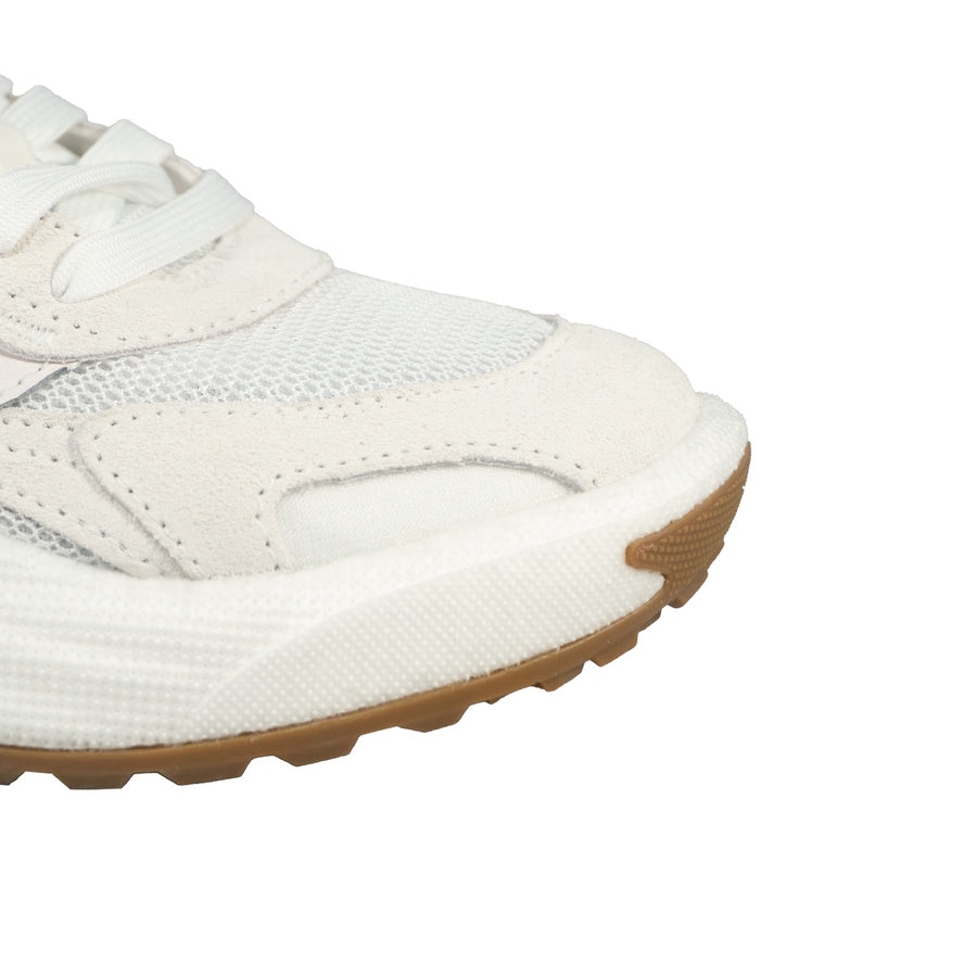 Tênis Vans UltraRange Neo 2.0 Unissex — A camurça e a malha, vistas de perto