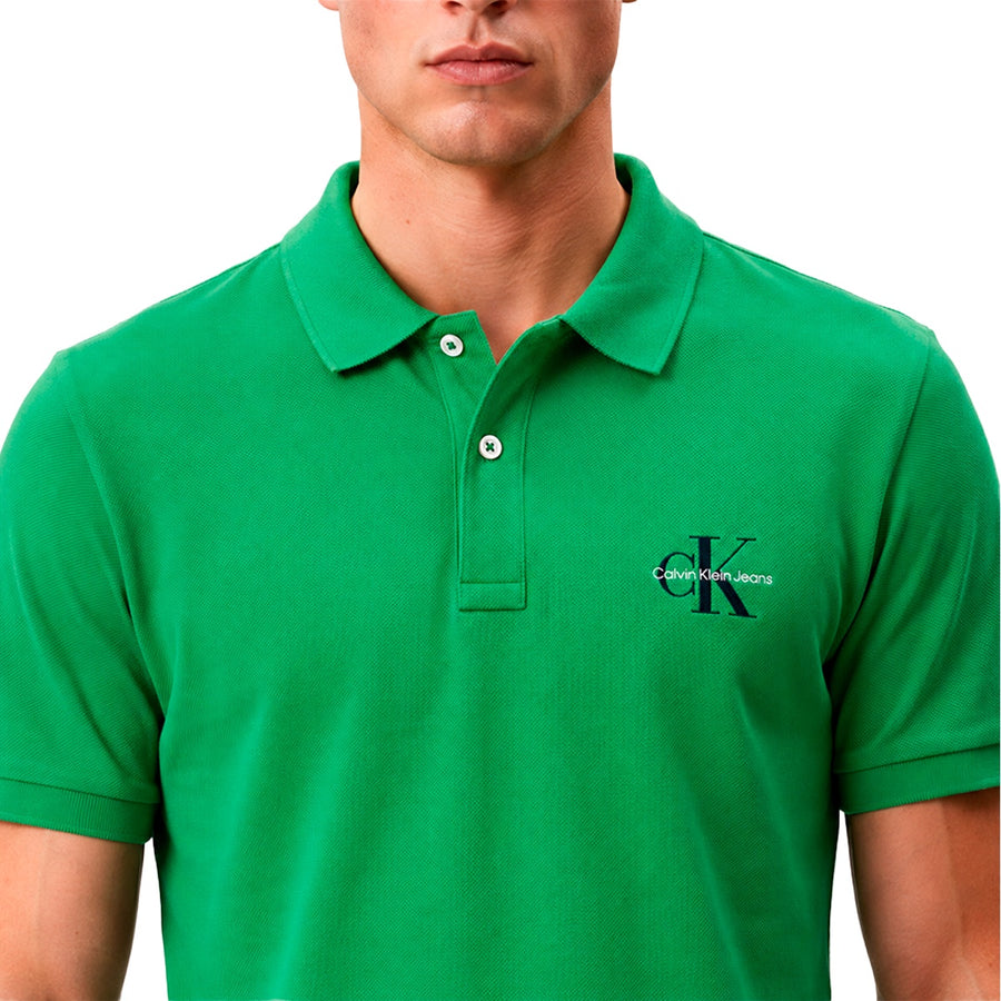 Polo Calvin Klein Re Issue Masculino — O logo CK no peito