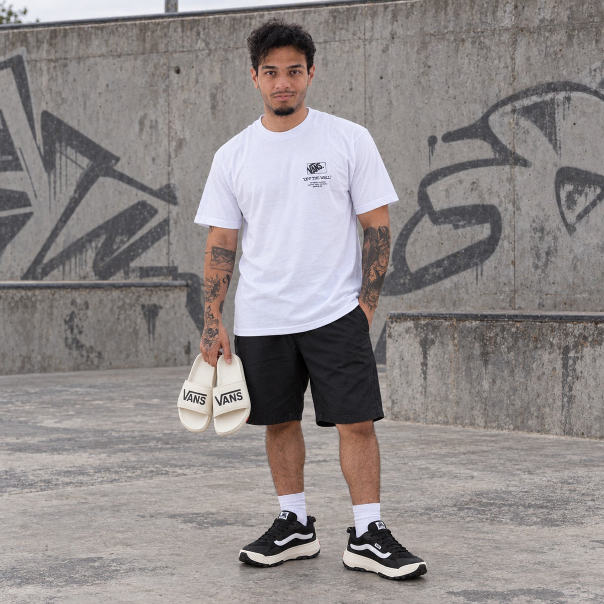 Look completo em pé: Tênis Vans Mte Crosspath Unissex