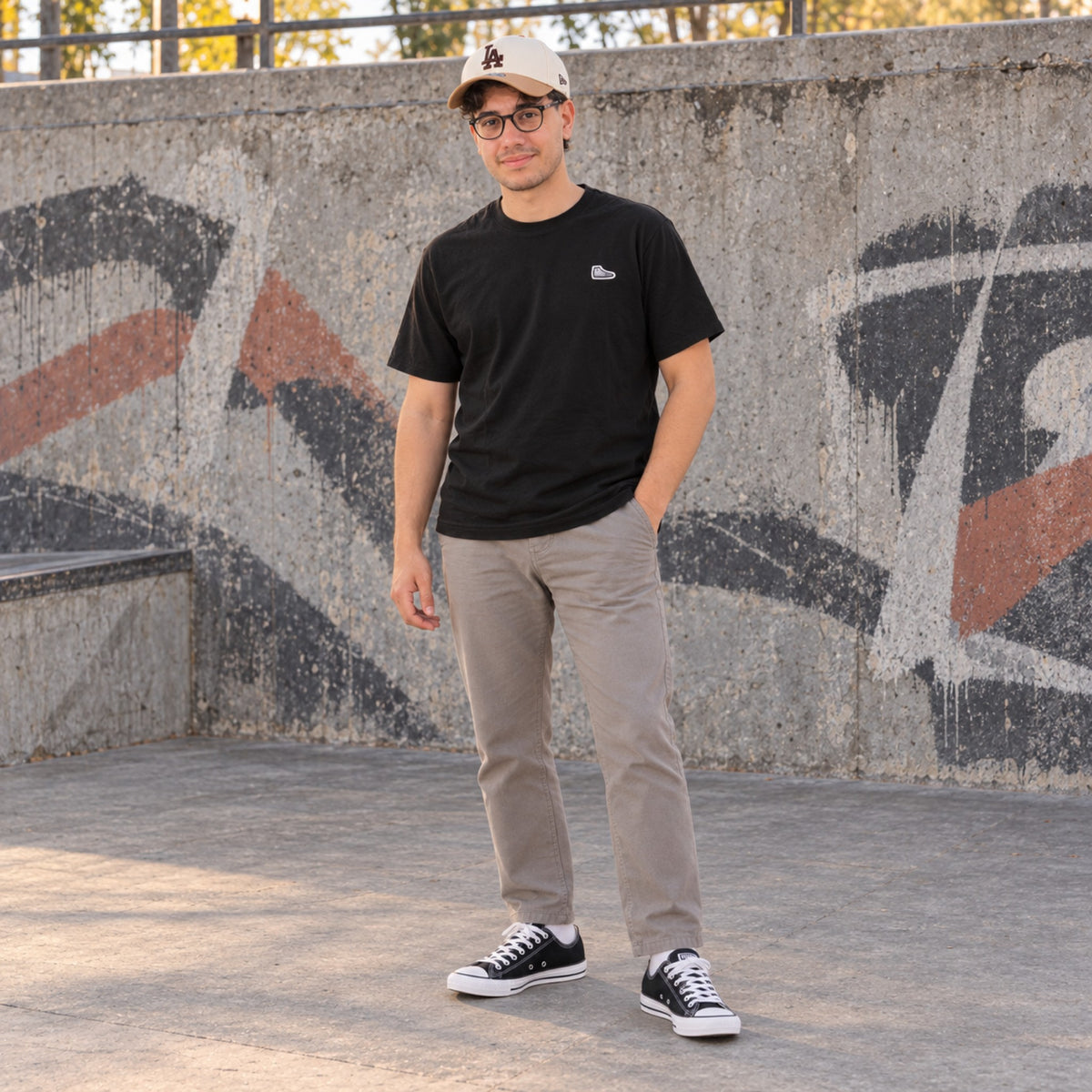 Look completo em pé: Tênis Converse Chuck Taylor Masculino
