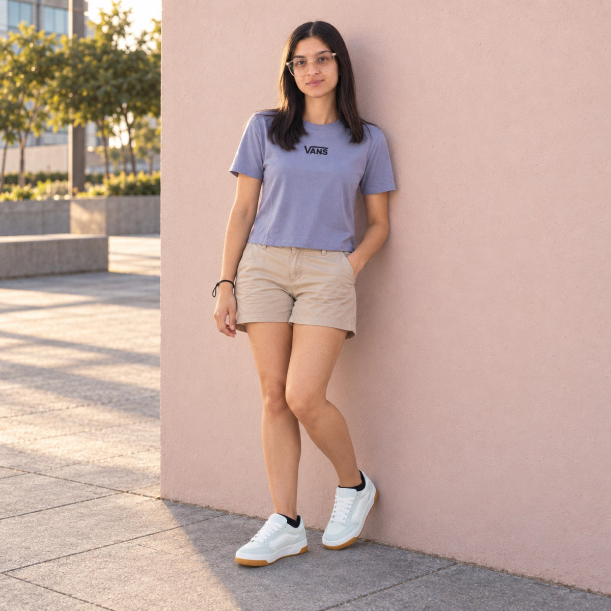 Look completo em pé: Tênis Vans Hylane Feminino