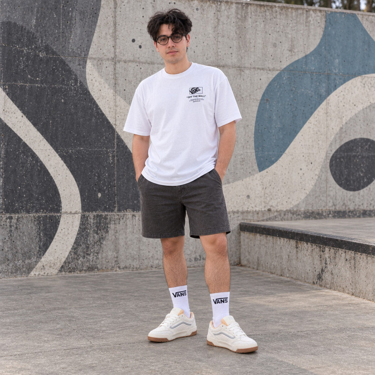 Look completo em pé: Tênis Vans Hylane Unissex