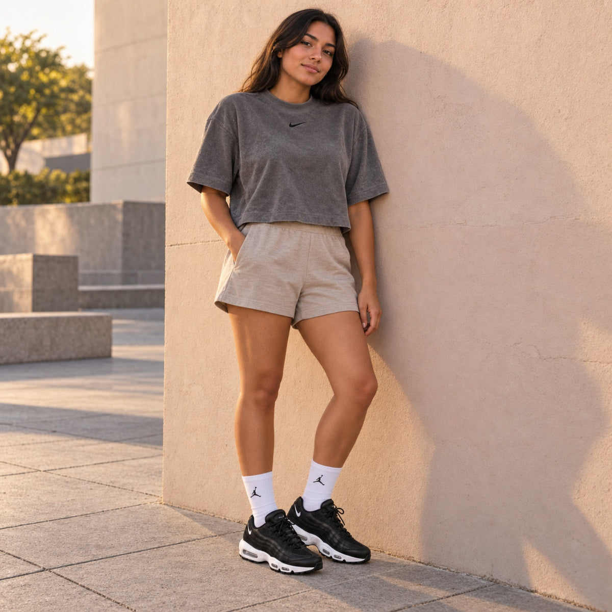 Look completo em pé: Tênis Nike Air Max 95 Feminino
