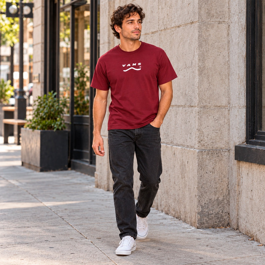 Camiseta Vans Determined Masculino — Bordô com preto