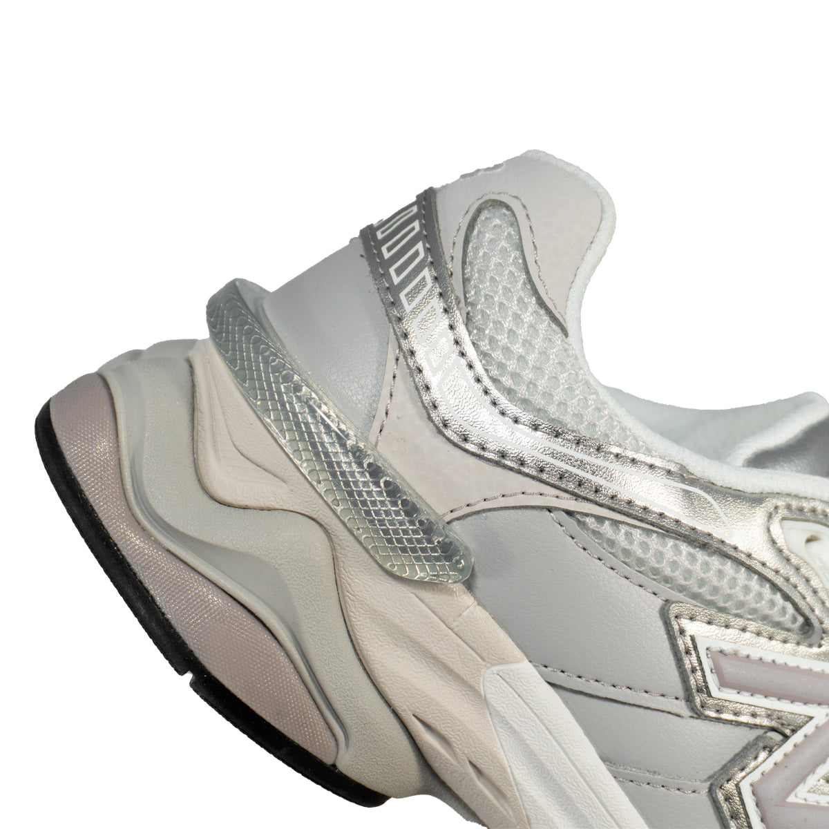 Tênis New Balance 9060 Feminino