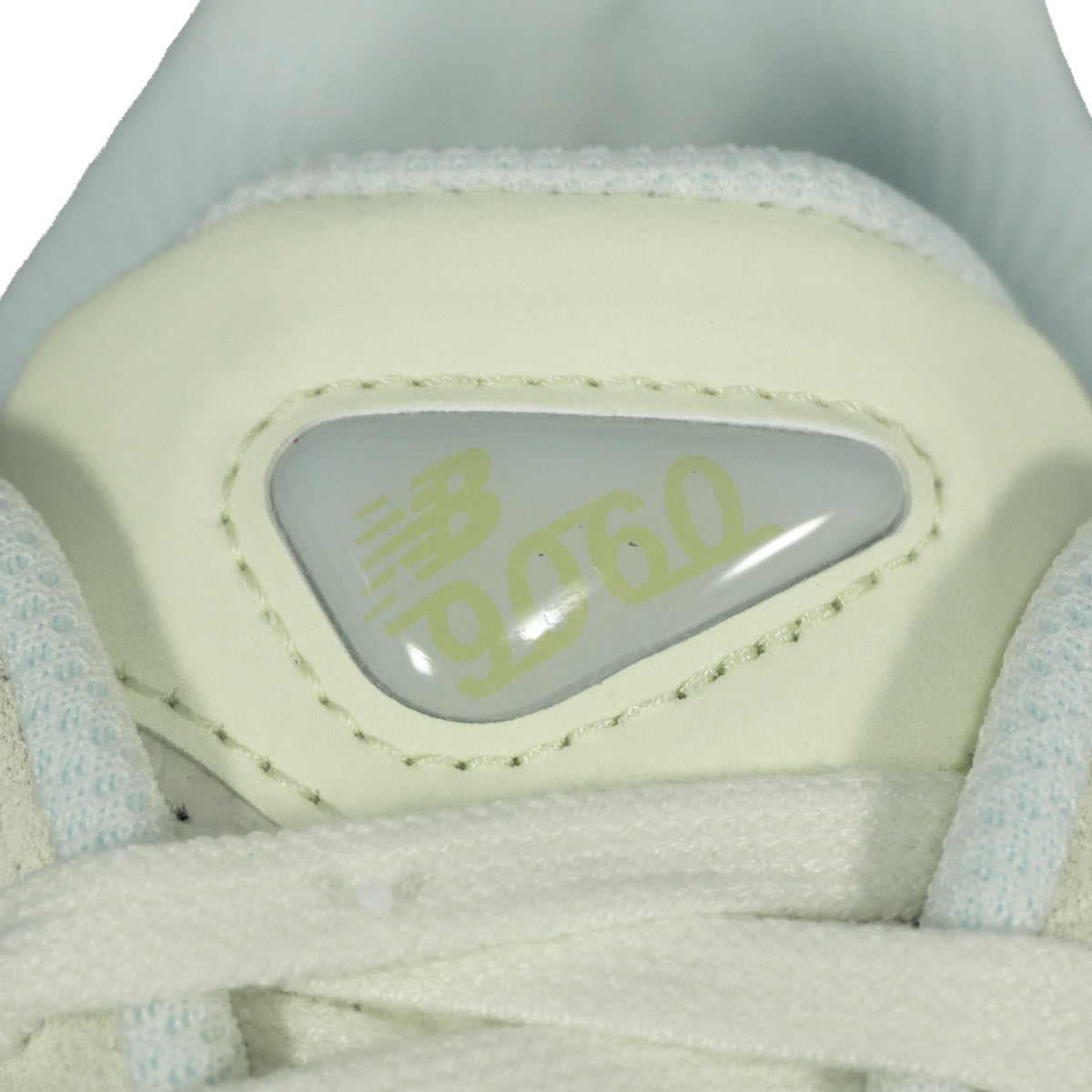 Tênis New Balance 9060 Unissex
