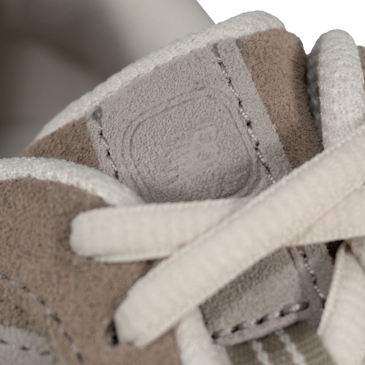 Tênis New Balance 204 L Feminino
