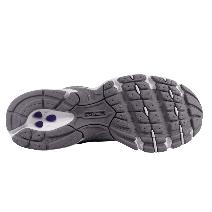 Tênis New Balance 530 Feminino — Solado de borracha para pisar sem medo
