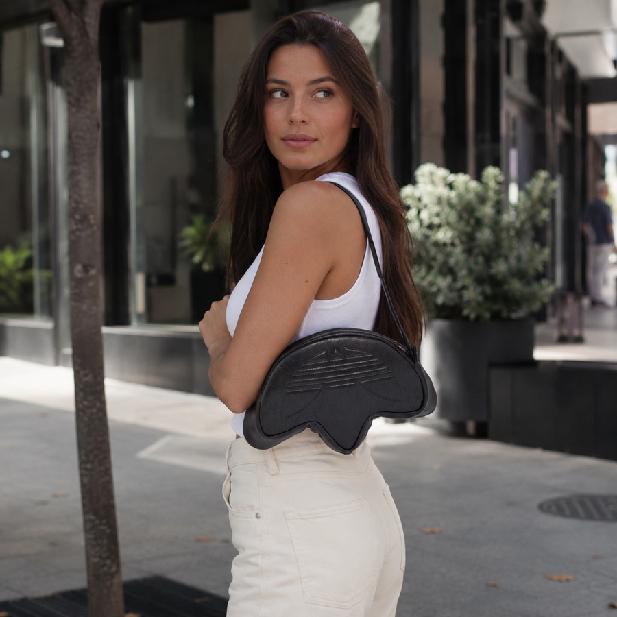 Bolsa Adidas De Mão Trefoil Feminino — Compacta, mas cabe o essencial