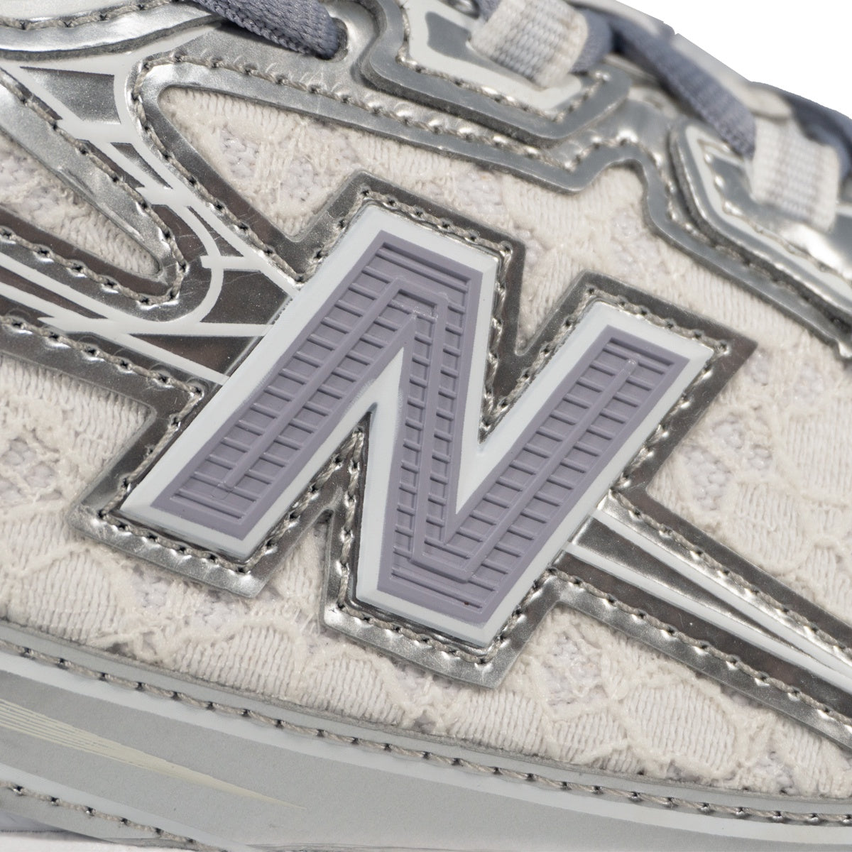 Tênis New Balance 740 Feminino