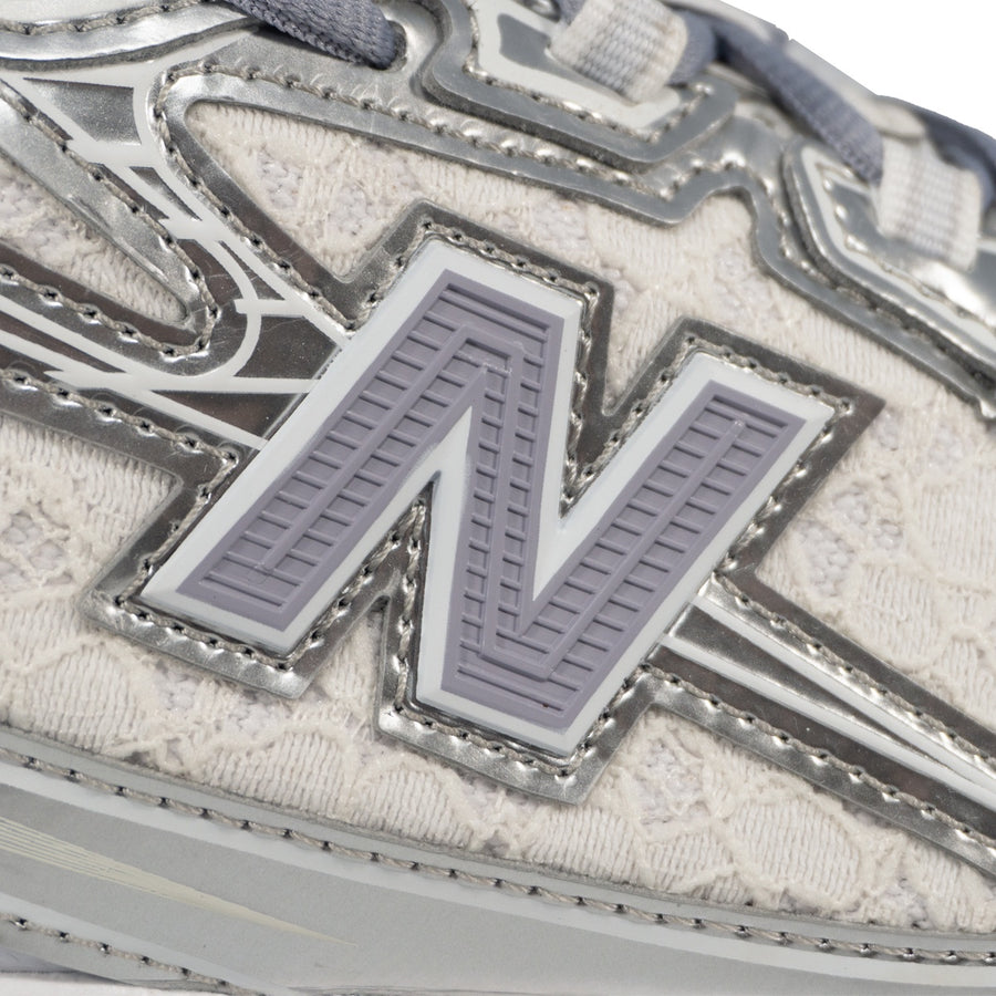 Tênis New Balance 740 Feminino — A renda por trás do N