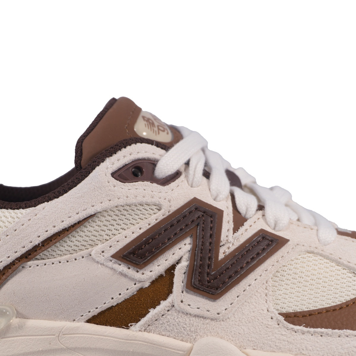 Tênis New Balance 9060 Feminino