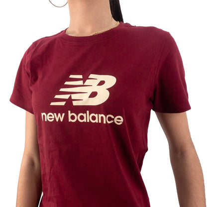 Camiseta New Balance Essentials Feminino